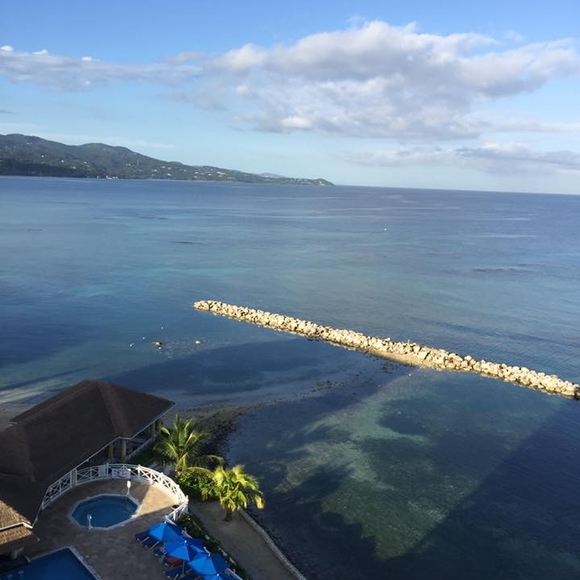 Meet your Posher, Stacey - Picture 1 of 1